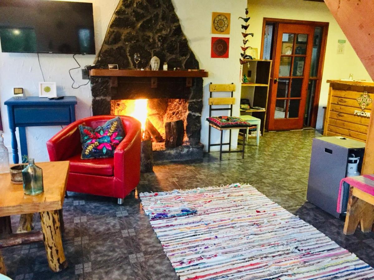 Hostel Raiz Пукон Екстер'єр фото