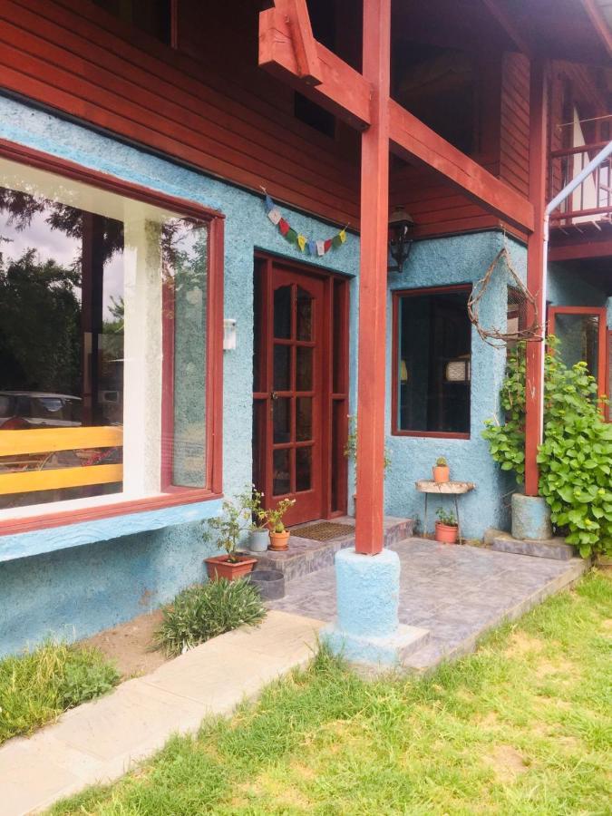 Hostel Raiz Пукон Екстер'єр фото